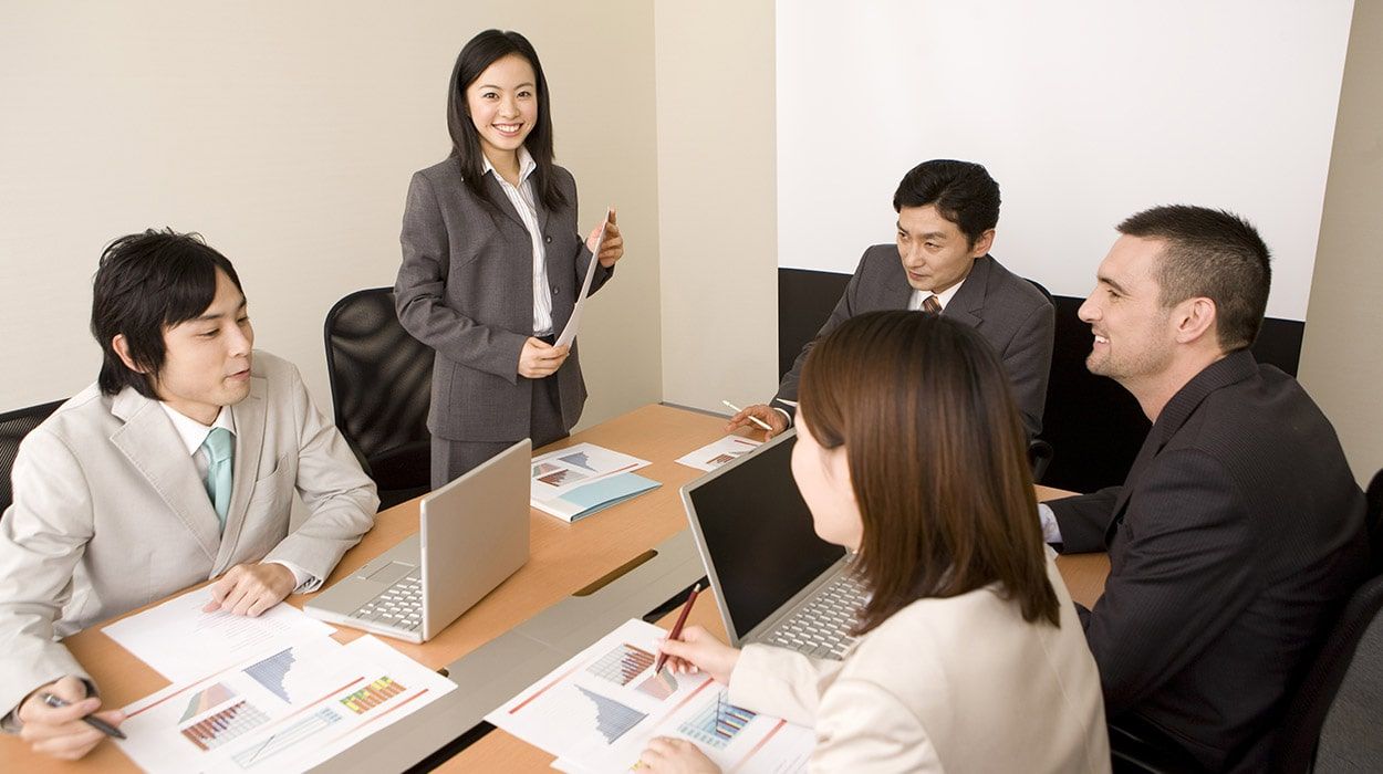 Tác phong chuyên nghiệp nơi làm việc
